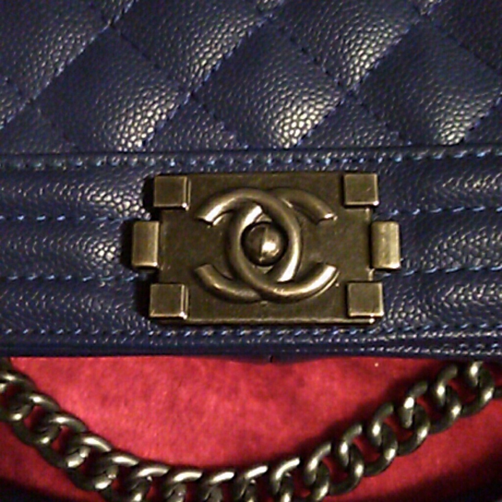 Purse - Picture 2 of 3
